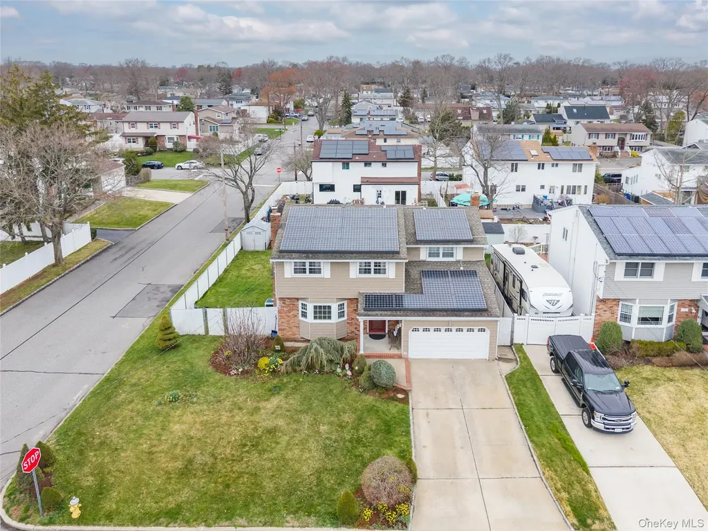 727 Outlook Avenue West Babylon NY 11704