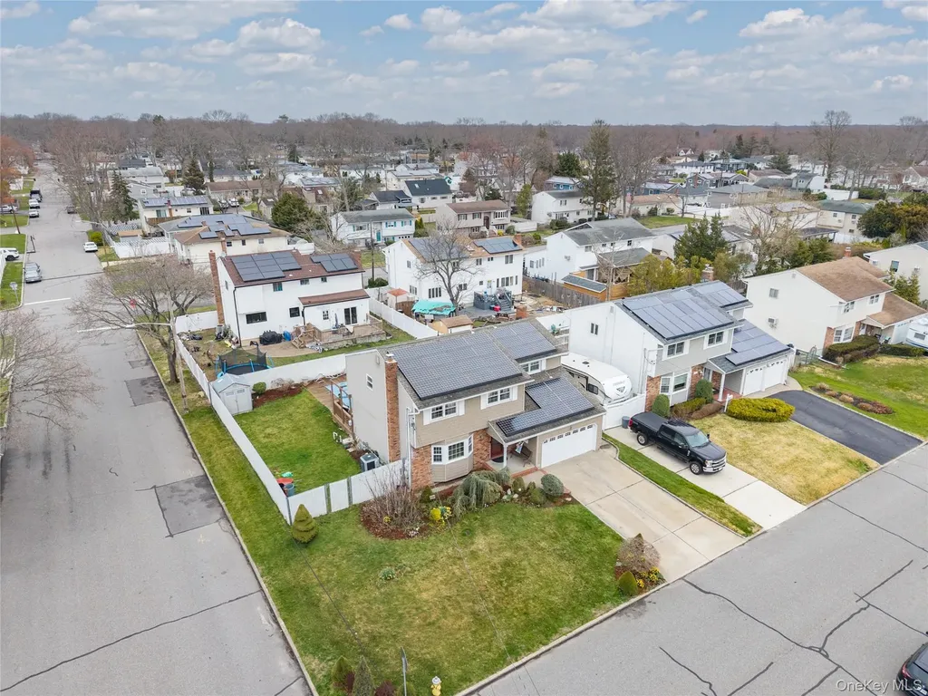 727 Outlook Avenue West Babylon NY 11704