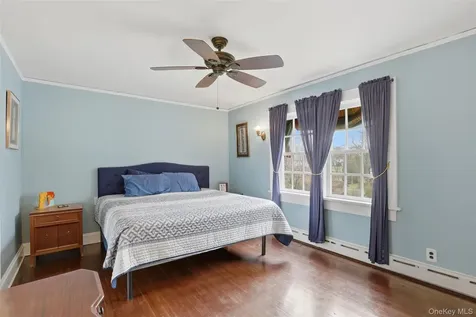 12 Little John Place White Plains NY 10605