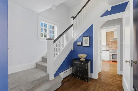 12 Little John Place White Plains NY 10605