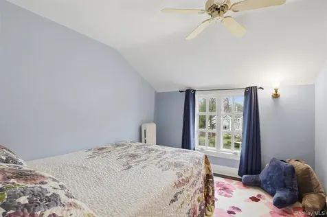 12 Little John Place White Plains NY 10605