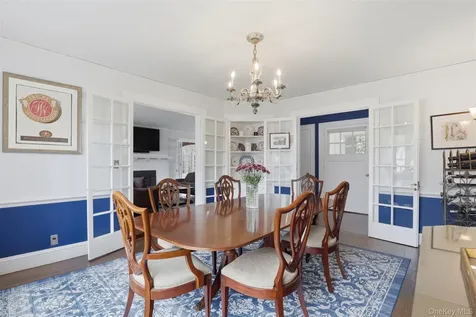 12 Little John Place White Plains NY 10605