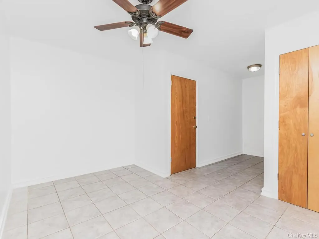1863 Williamsbridge Road Bronx NY 10461