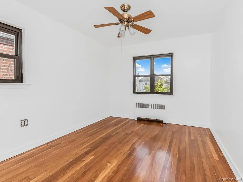 1863 Williamsbridge Road Bronx NY 10461