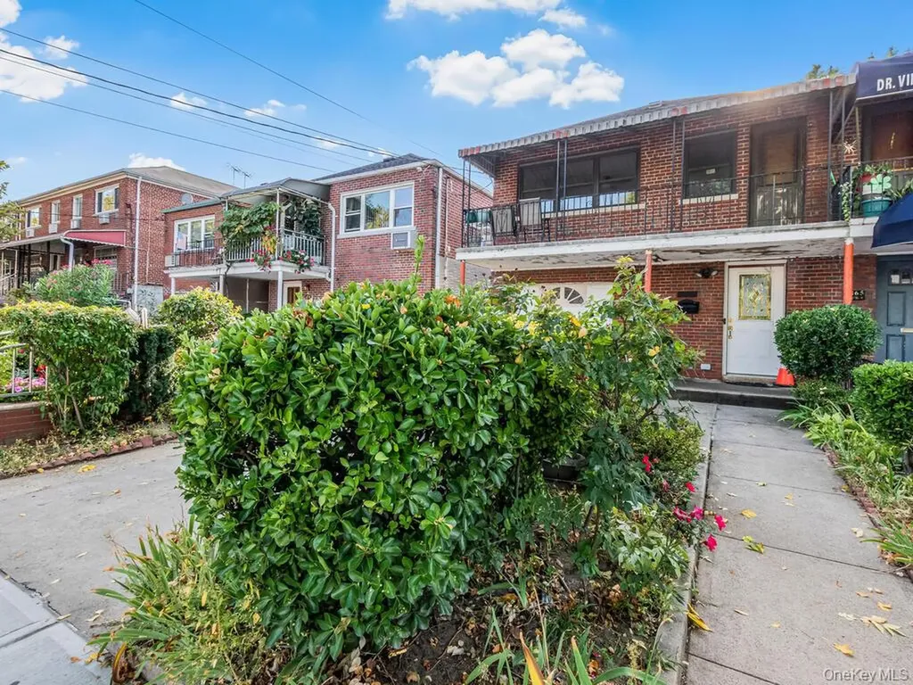 1863 Williamsbridge Road Bronx NY 10461