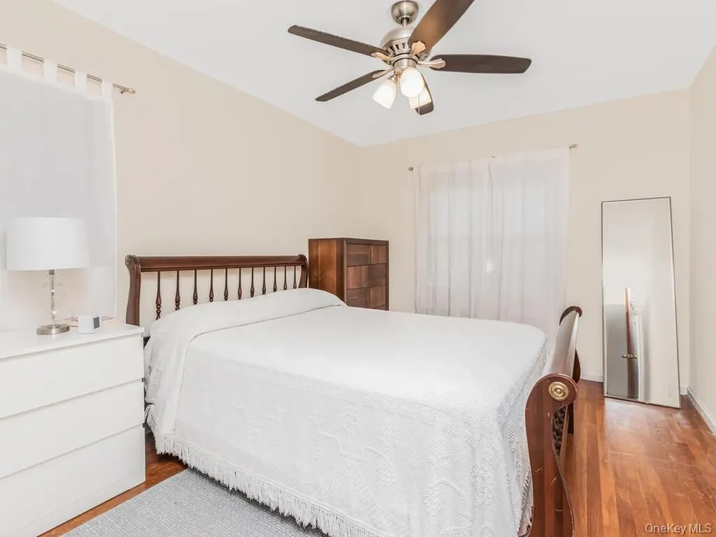 1863 Williamsbridge Road Bronx NY 10461