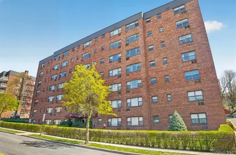222 N Broadway Yonkers NY 10701