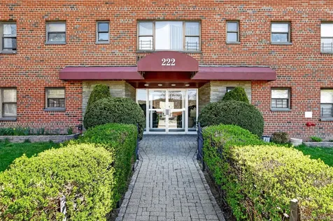 222 N Broadway Yonkers NY 10701