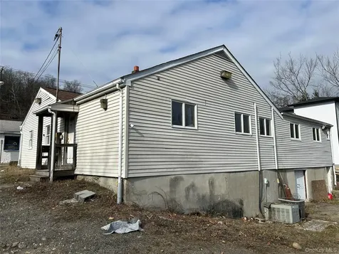 264 Orange Turnpike Sloatsburg NY 10974