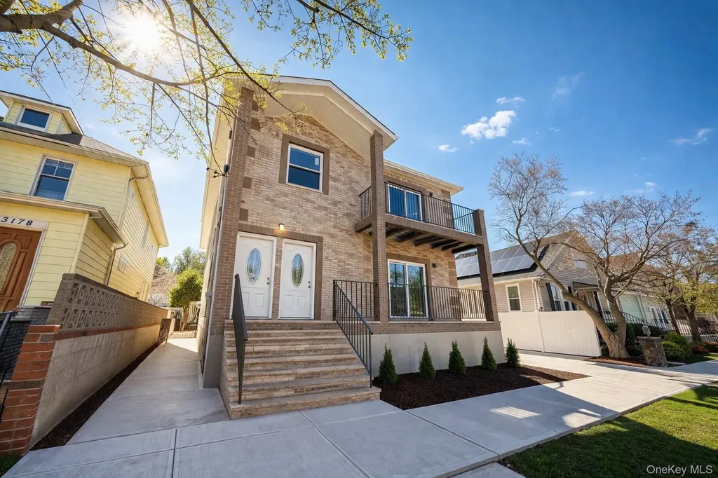 3174 Valhalla Drive Bronx NY 10465