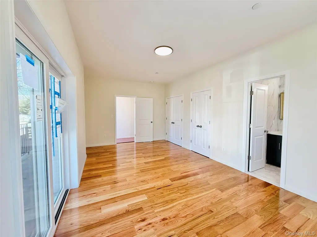 3174 Valhalla Drive Bronx NY 10465