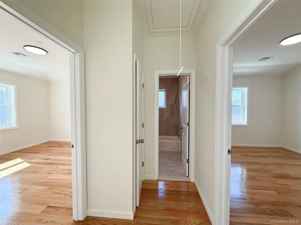 3174 Valhalla Drive Bronx NY 10465