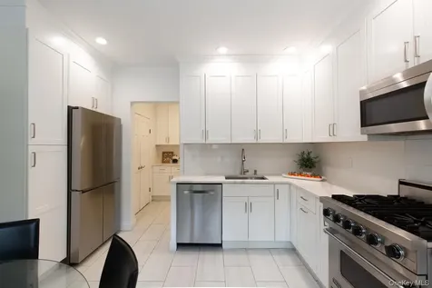 557 Martling Avenue Tarrytown NY 10591