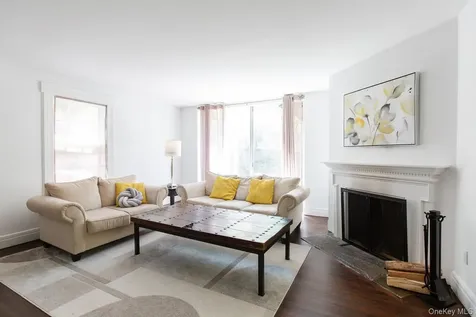 557 Martling Avenue Tarrytown NY 10591