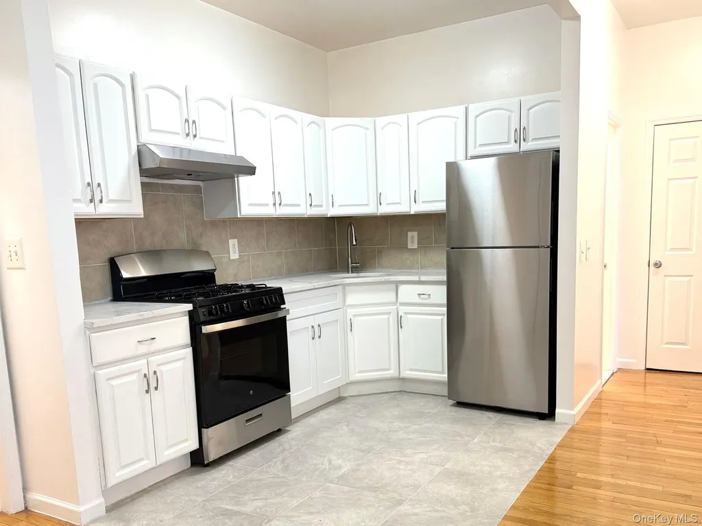 235 Starr Street Brooklyn NY 11237
