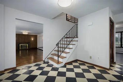 5 Genung Court Hopewell Junction NY 12533