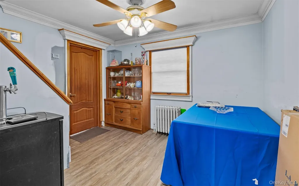 253 S 7th Street Lindenhurst NY 11757