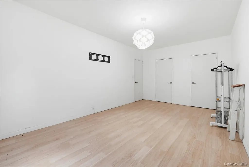10 N Broadway White Plains NY 10601