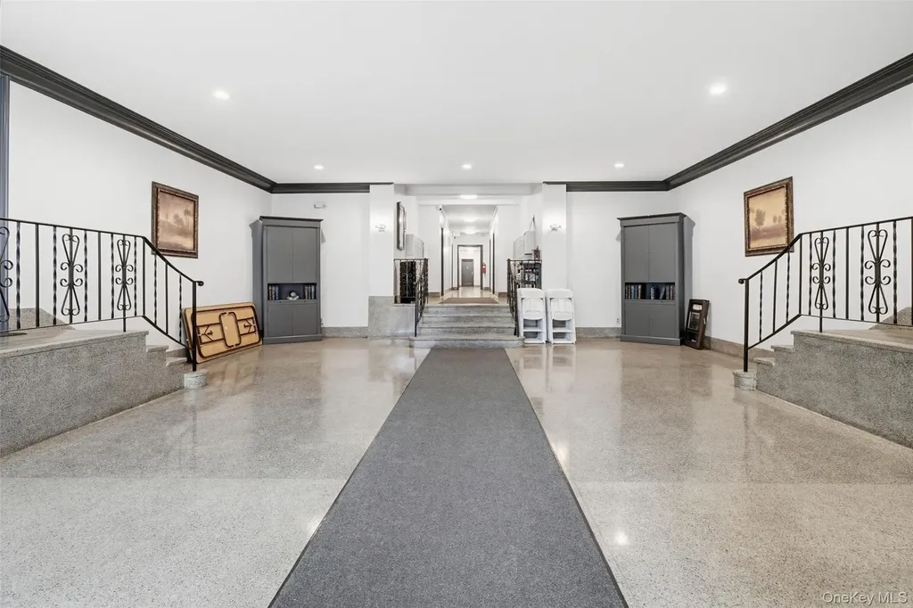 10 N Broadway White Plains NY 10601