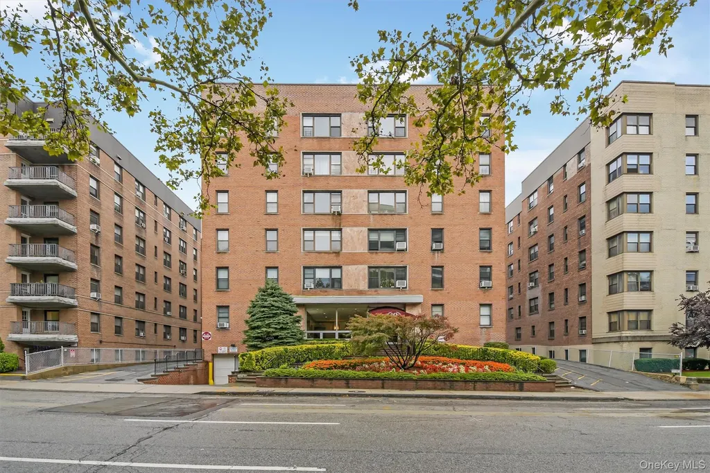 10 N Broadway White Plains NY 10601