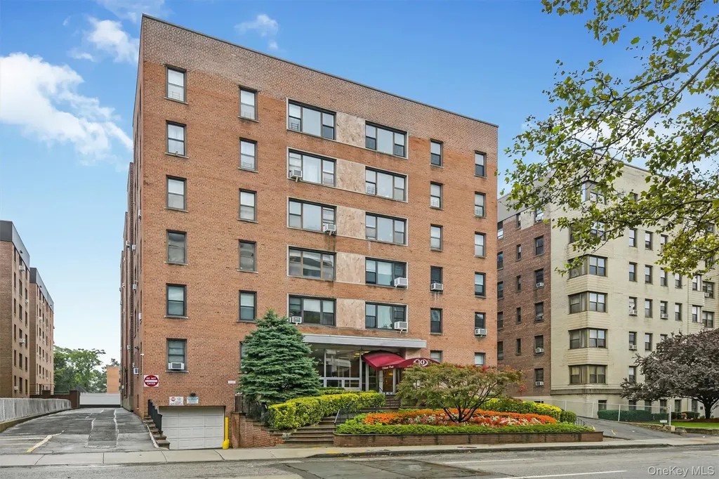 10 N Broadway White Plains NY 10601