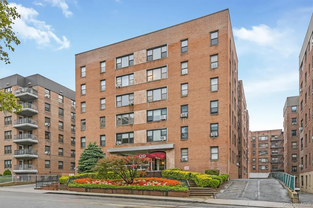 10 N Broadway White Plains NY 10601