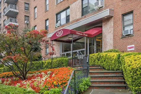 10 N Broadway White Plains NY 10601