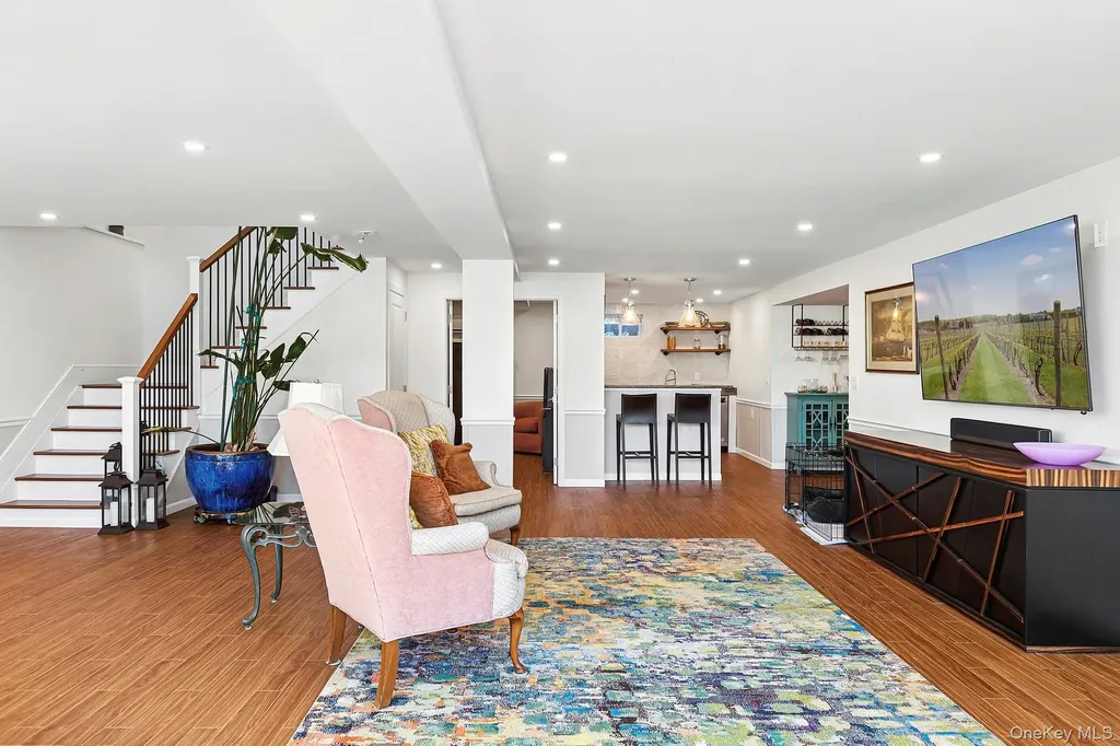 8 Canal Way Hampton Bays NY 11946
