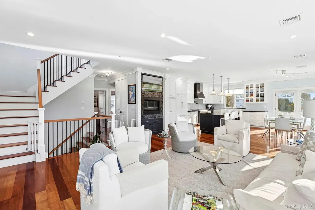 8 Canal Way Hampton Bays NY 11946