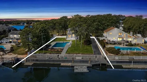 8 Canal Way Hampton Bays NY 11946