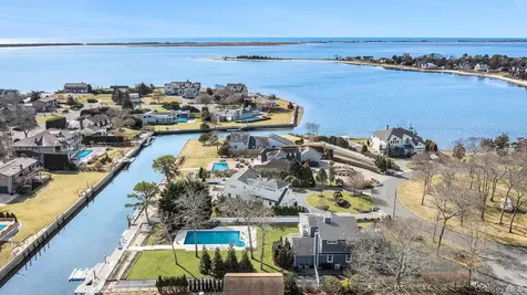 8 Canal Way Hampton Bays NY 11946