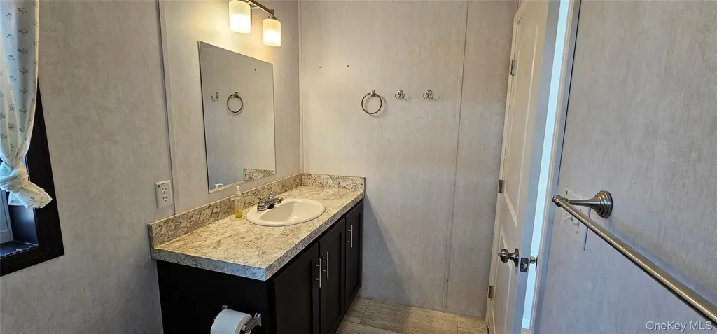 525-B26 Riverleigh Avenue Riverhead NY 11901