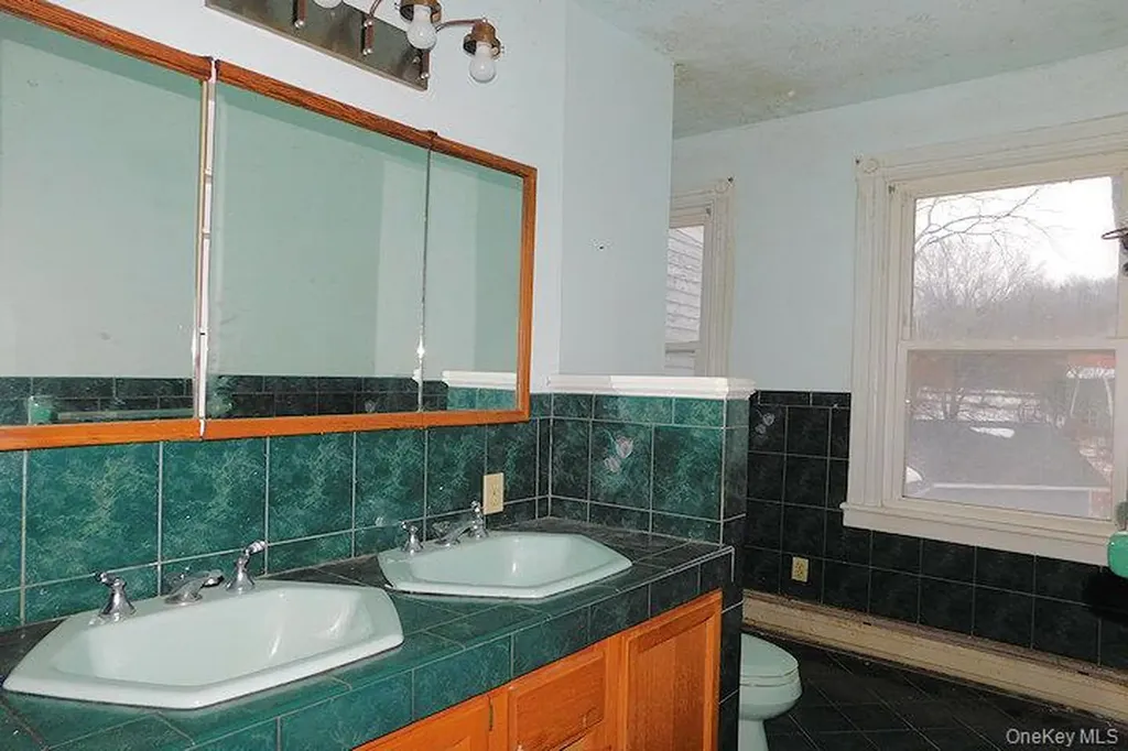 853 Salt Point Turnpike Poughkeepsie NY 12601