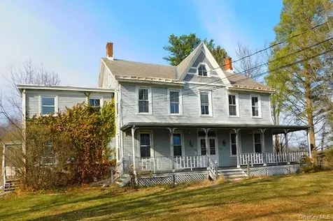 853 Salt Point Turnpike Poughkeepsie NY 12601