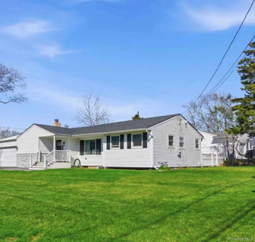 205 Smithtown Polk Boulevard Centereach NY 11720