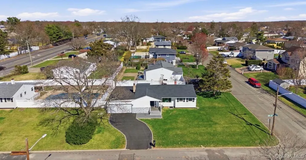 205 Smithtown Polk Boulevard Centereach NY 11720
