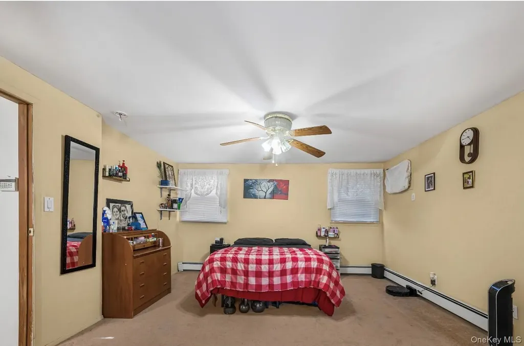 758 Wyngate Drive E Valley Stream NY 11580