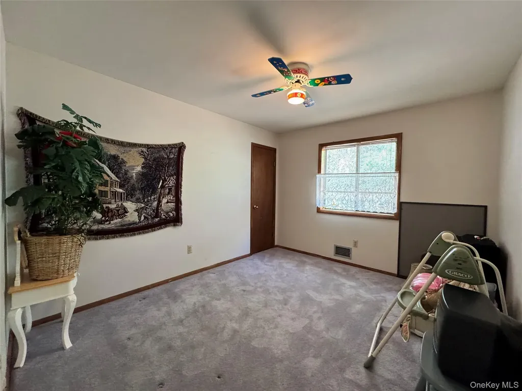 27 Gina Lane Smallwood NY 12778