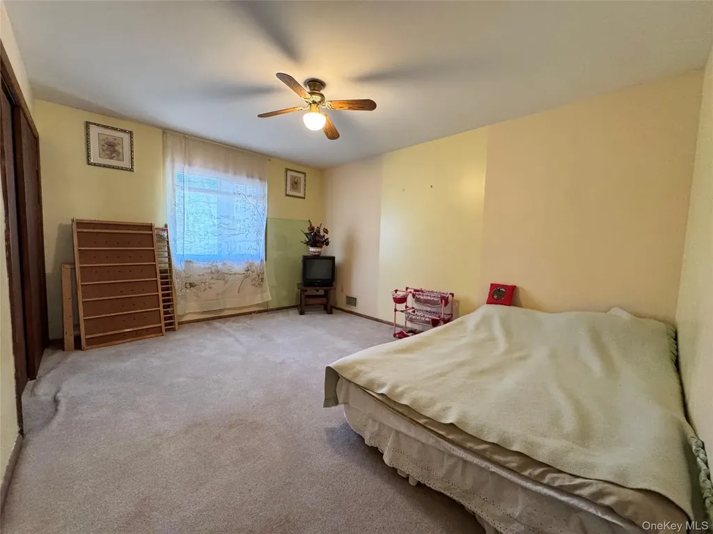 27 Gina Lane Smallwood NY 12778