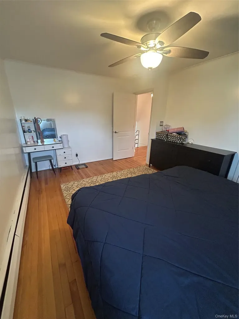 10 Kings Park Road Commack NY 11725