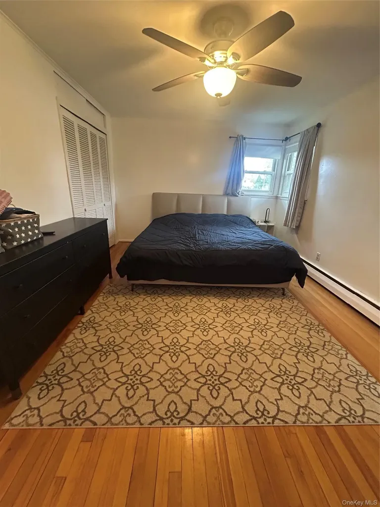 10 Kings Park Road Commack NY 11725