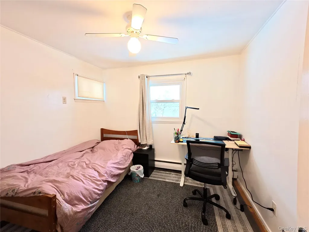 10 Kings Park Road Commack NY 11725