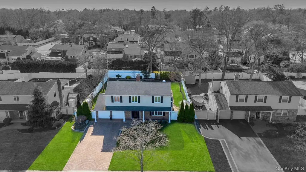 18 Lloyd Lane Nesconset NY 11767