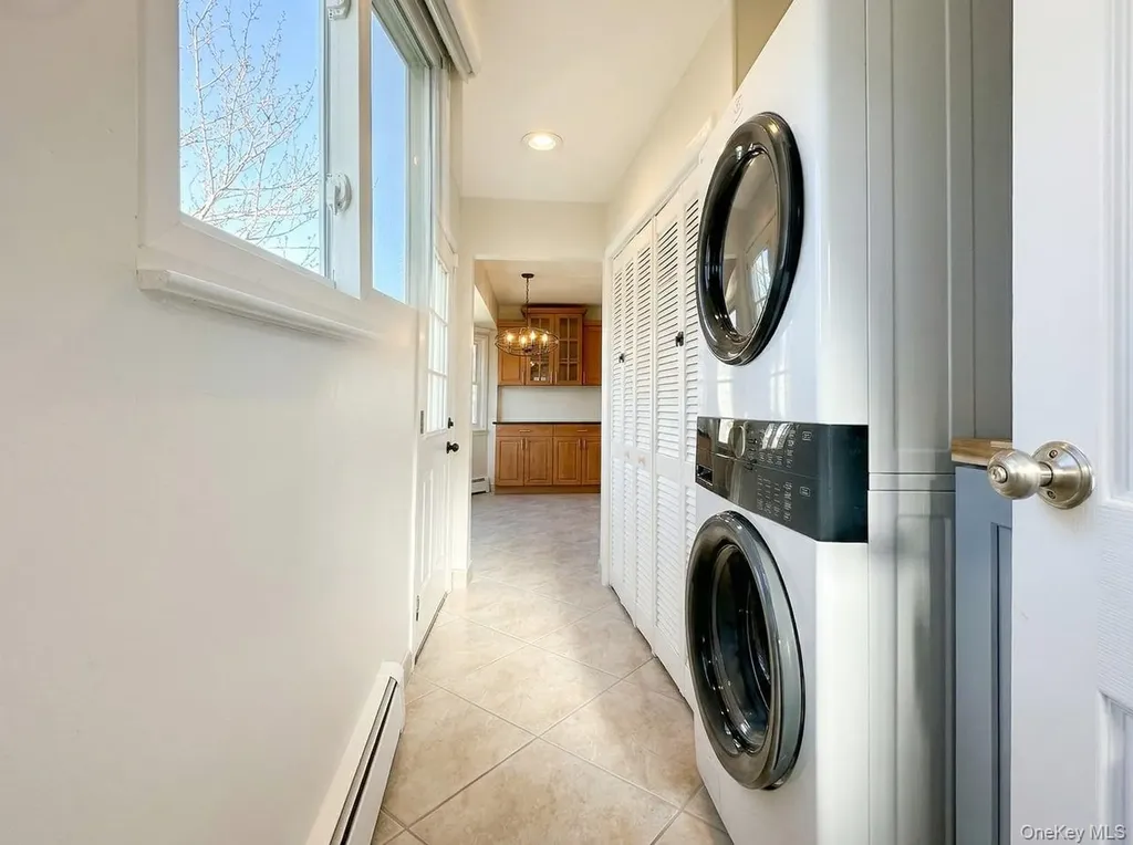 18 Lloyd Lane Nesconset NY 11767