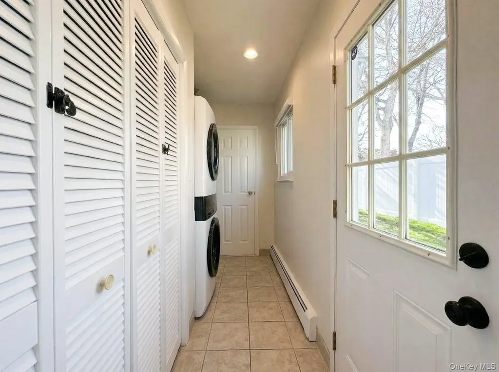 18 Lloyd Lane Nesconset NY 11767