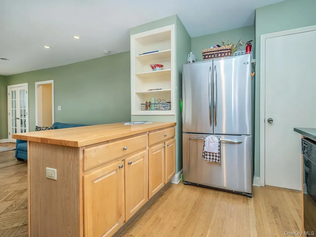 32 9th Avenue Sea Cliff NY 11579
