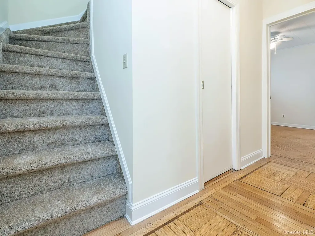32 9th Avenue Sea Cliff NY 11579