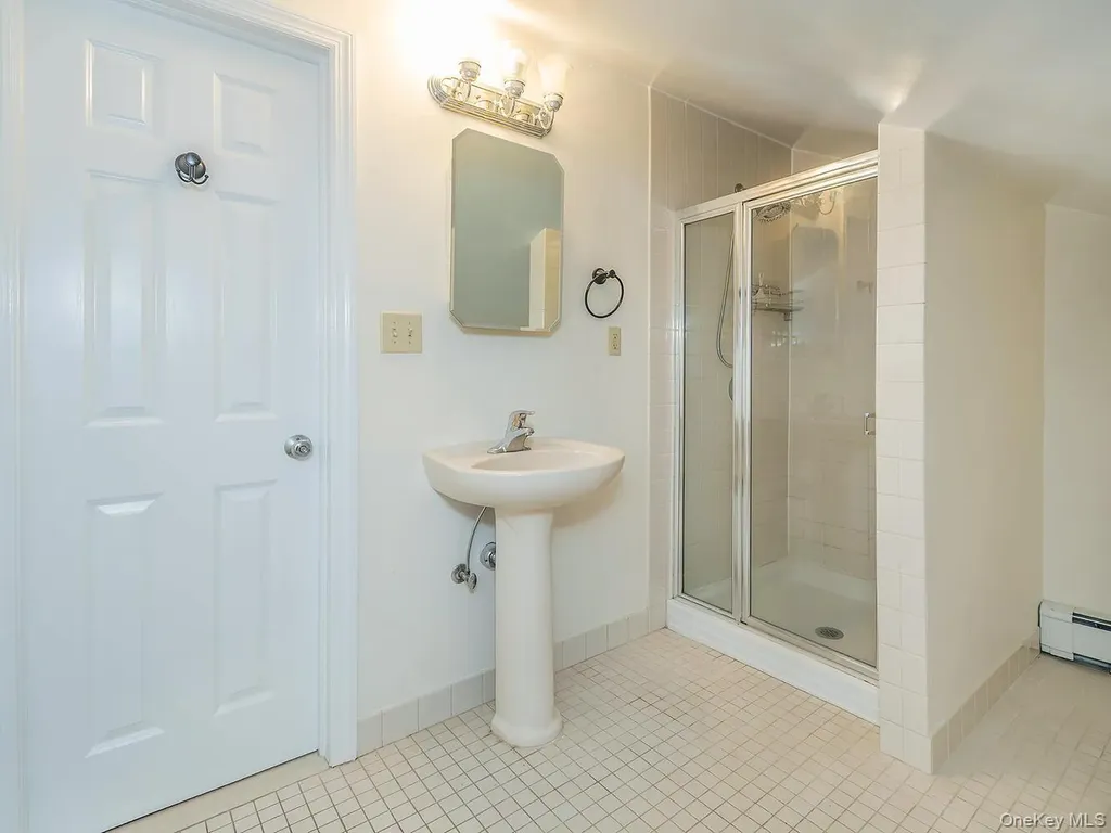 32 9th Avenue Sea Cliff NY 11579