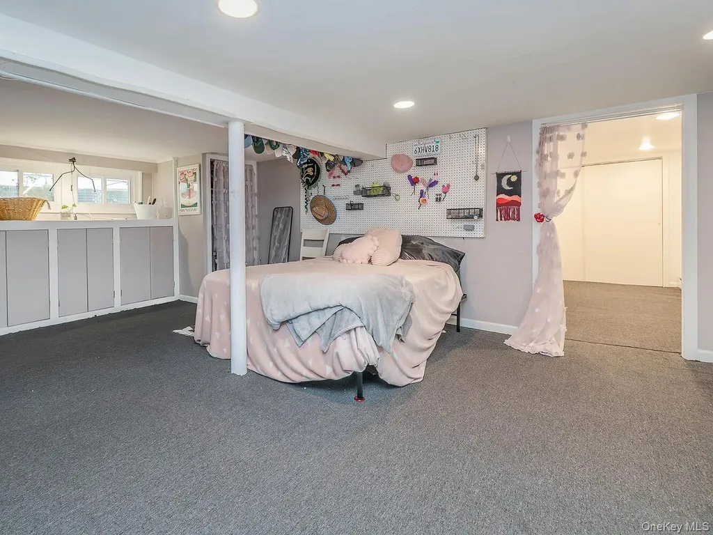 32 9th Avenue Sea Cliff NY 11579