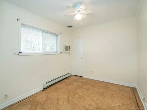 32 9th Avenue Sea Cliff NY 11579